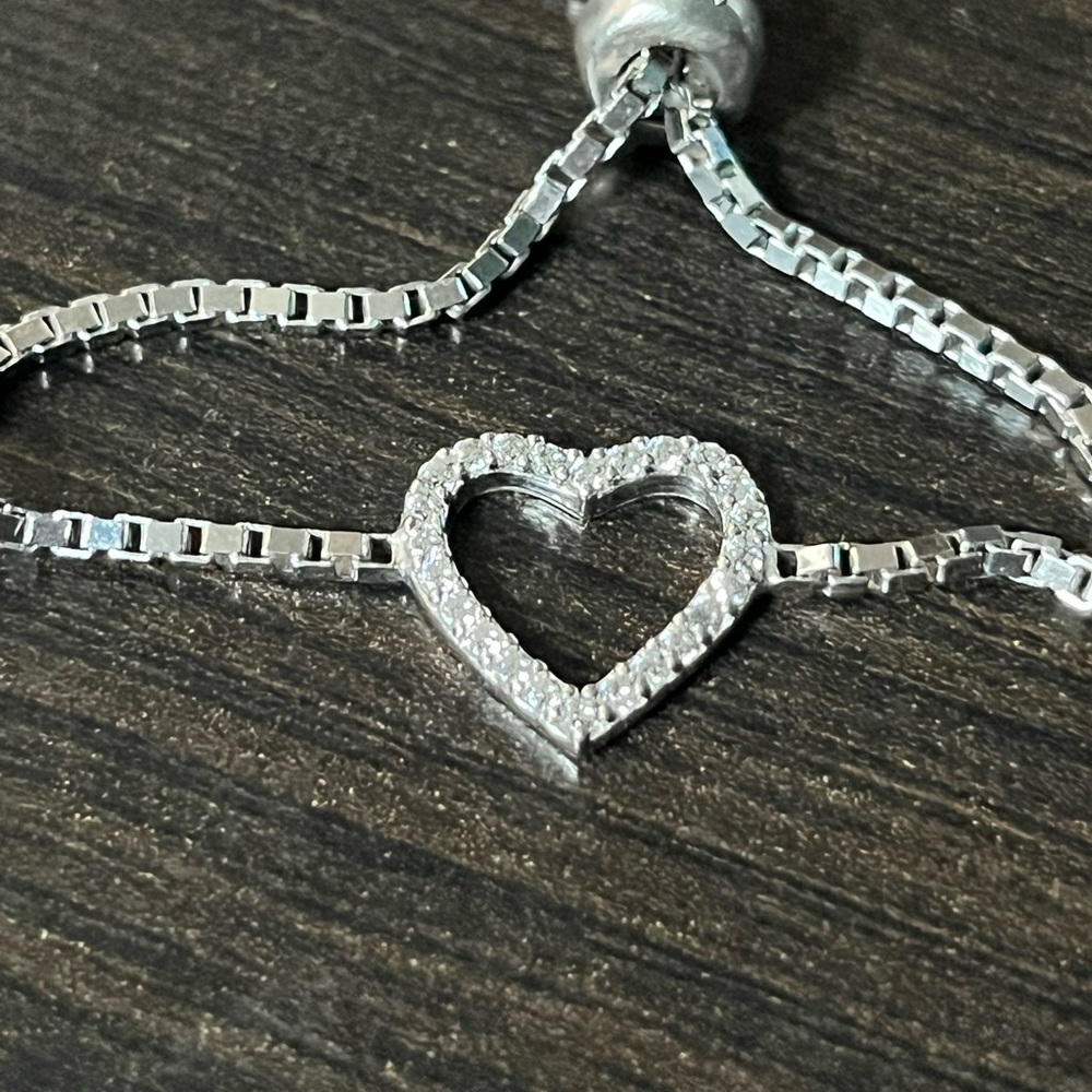 Silver heart bracelet